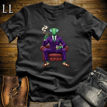 Cigar Lounge Praying Mantis T-Shirt Black | Animal Cigar Gift