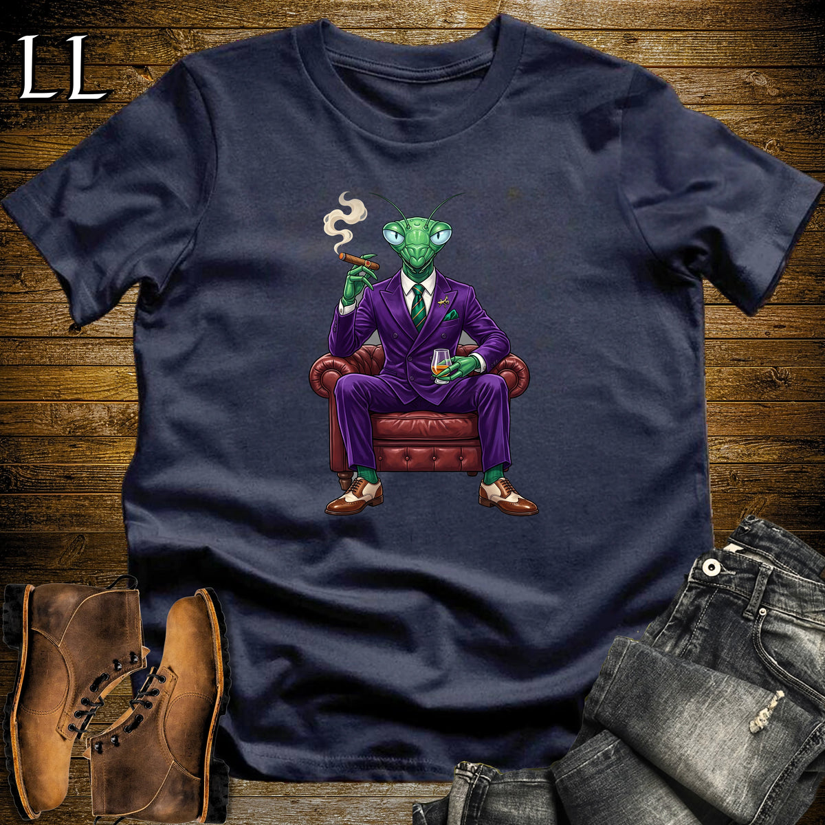 Cigar Lounge Praying Mantis T-Shirt Navy | Animal Cigar Gift
