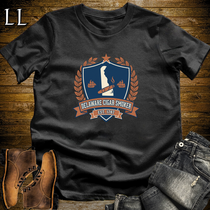Delaware Cigar Smoker Shield T-Shirt Black | Cigar Crest Gift Tee