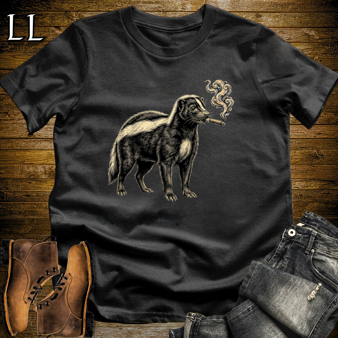 Vintage Cigar Skunk T-Shirt Black | Cigar Skunk Animal Tee